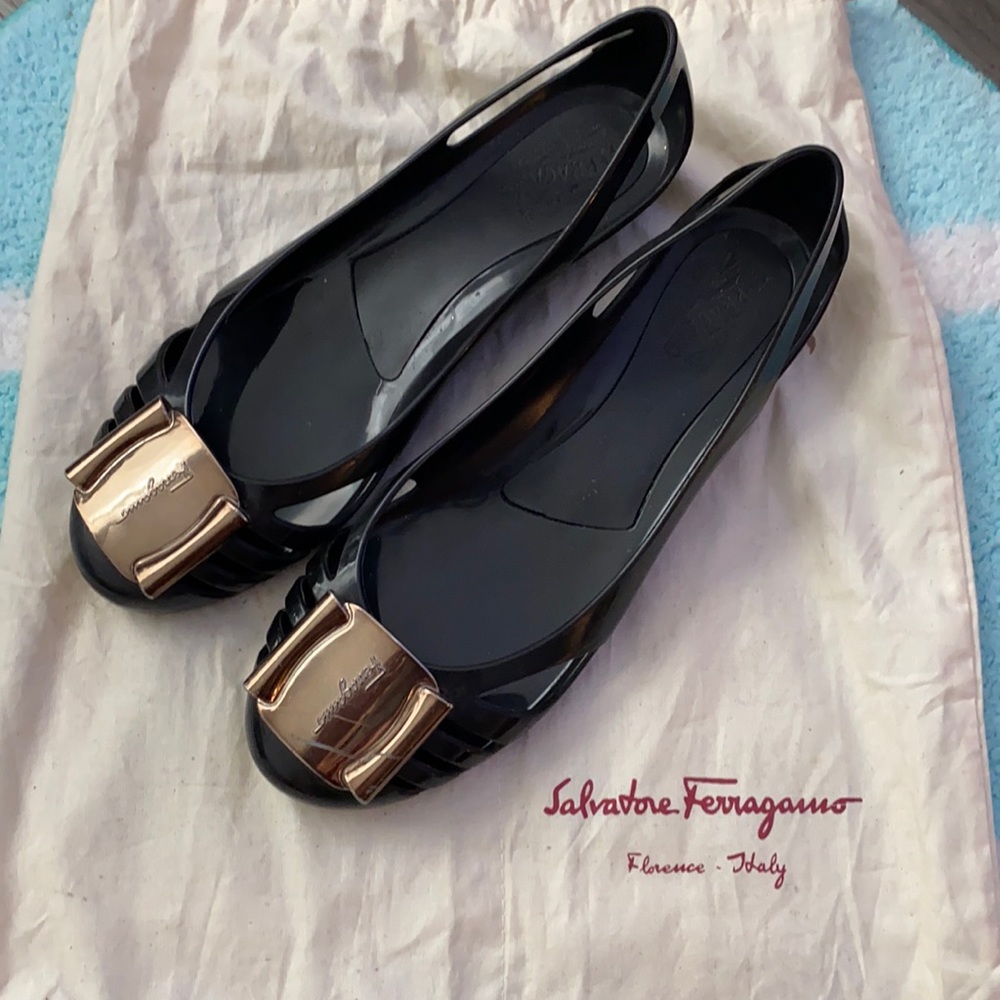 Salvatore Ferragamo Bermuda Ballerinas 6 Black